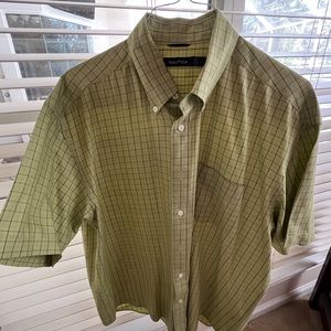 Nautica, SS, button down shirt in light green, XL